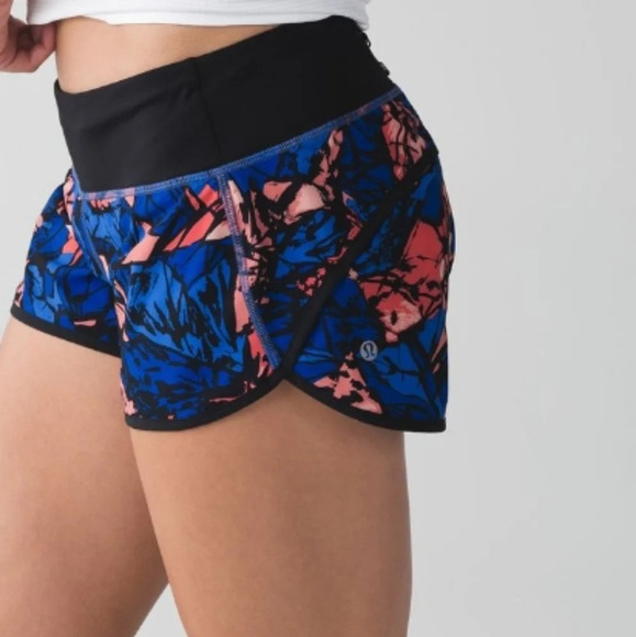 Lululemon Speed Short in Paint Storm Harbor Blue Multi / Black. Size 4 - Picture 1 of 16